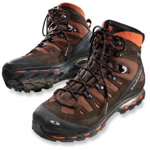 Are Men's Hiking Boots Different from Women's Hiking Boots?