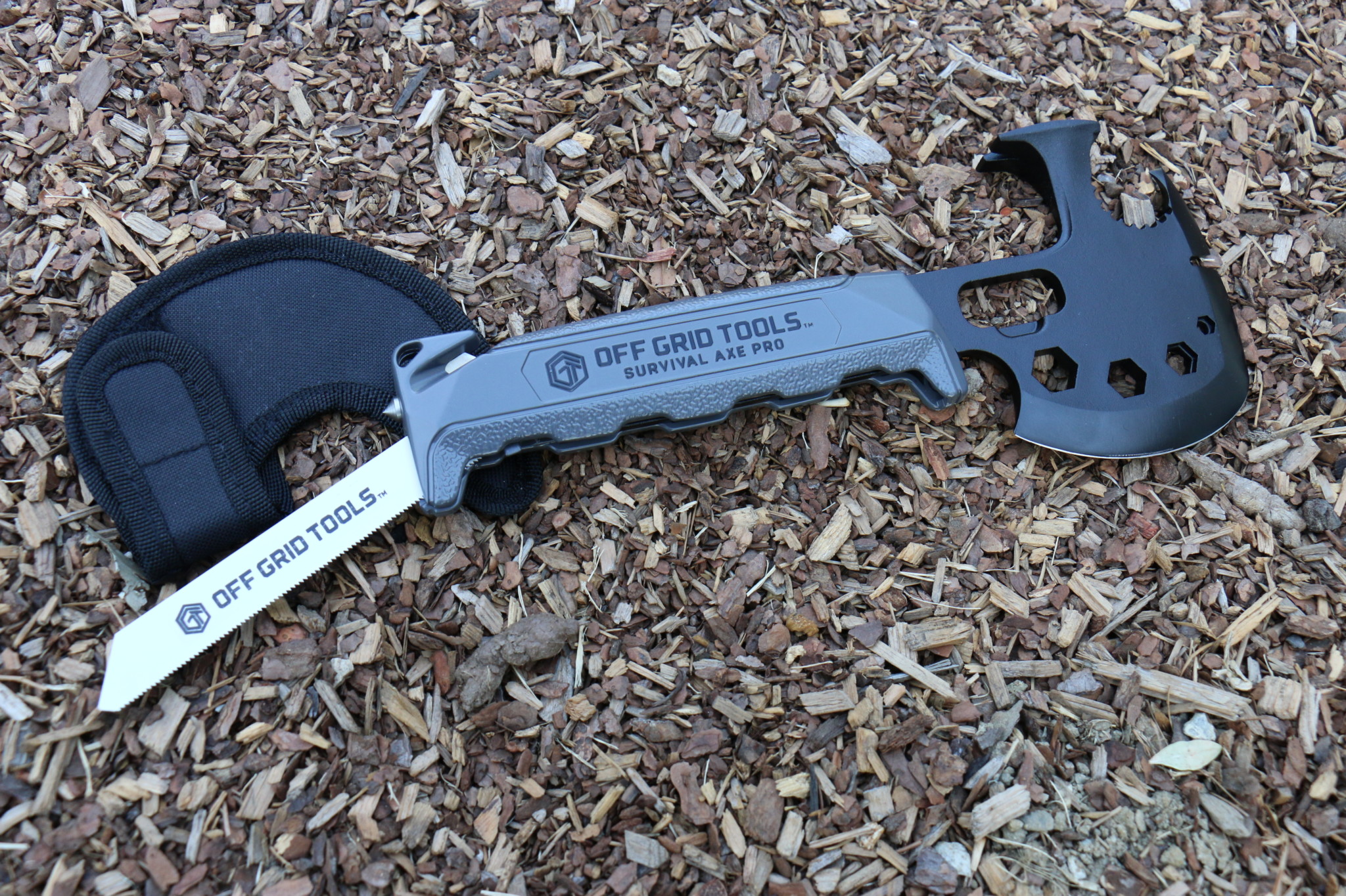 Off Grid Tools Survival Axe Pro - Hiking Lady